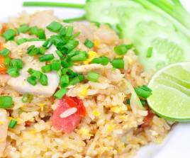 ข้าวผัดหมู