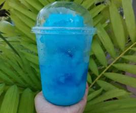 สีฟ้า