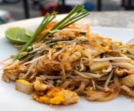 ผัดไทยหมู