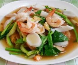 ราดหน้าทะเลรวม