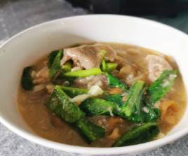 ราดหน้าหมู